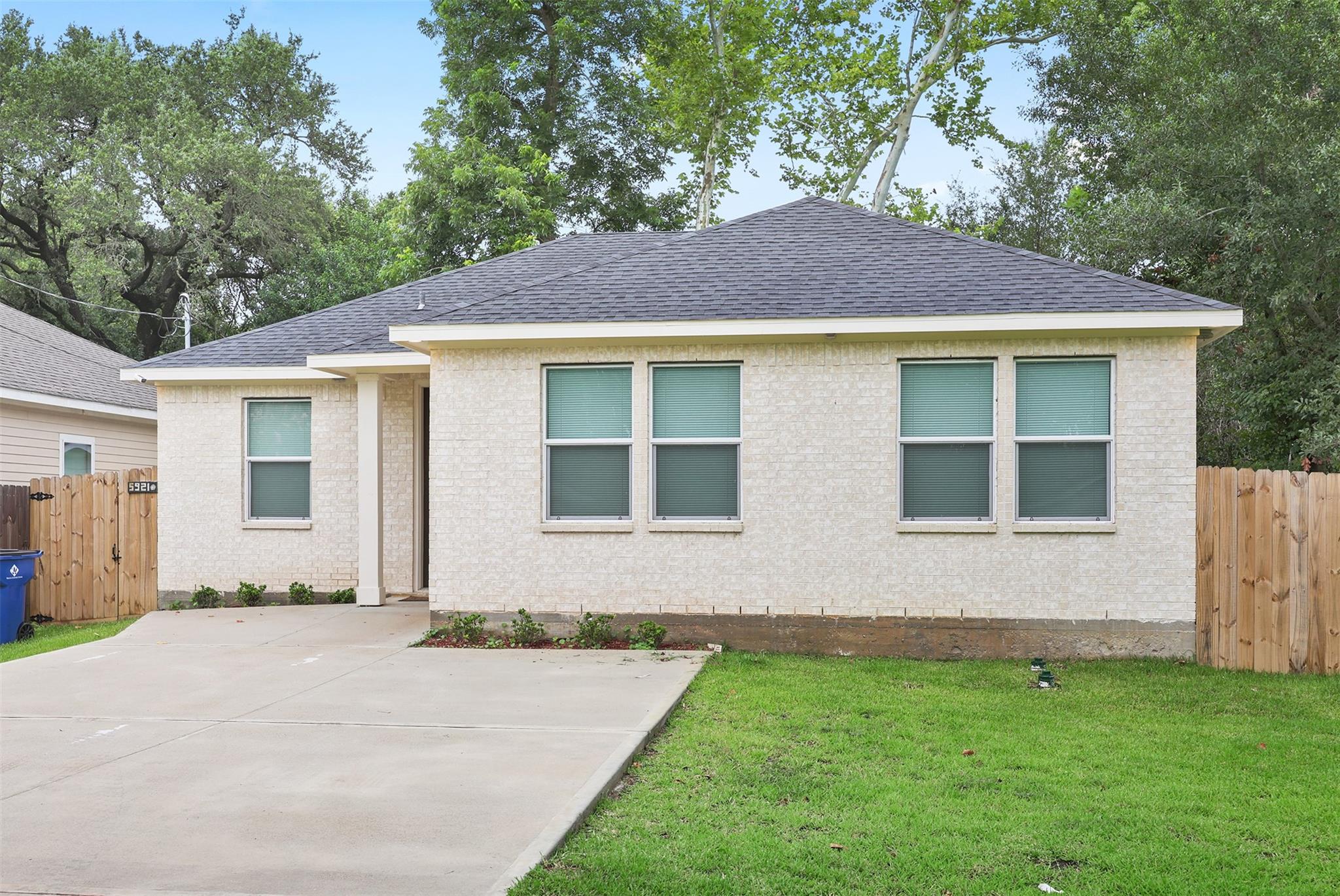 5921 Jackson Lane