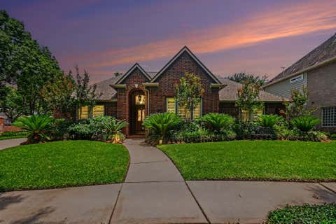 Photo of 2025 Sandy Coast Circle, League City, TX 77573 (MLS # 42489285)