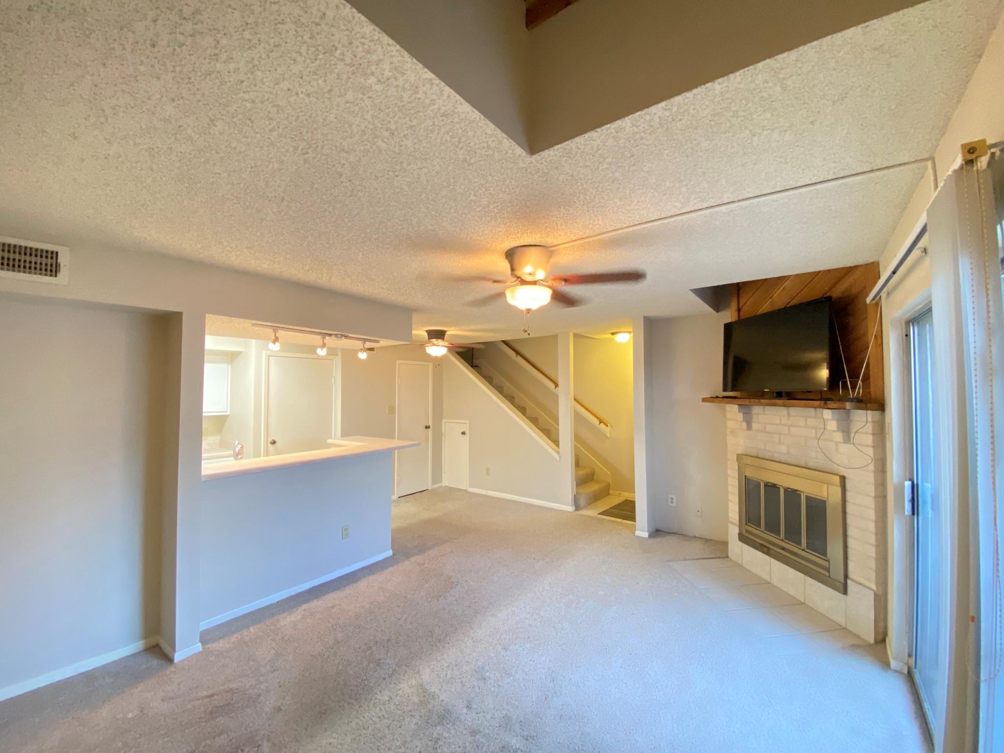 3919 Fairmont Parkway Parkway 162