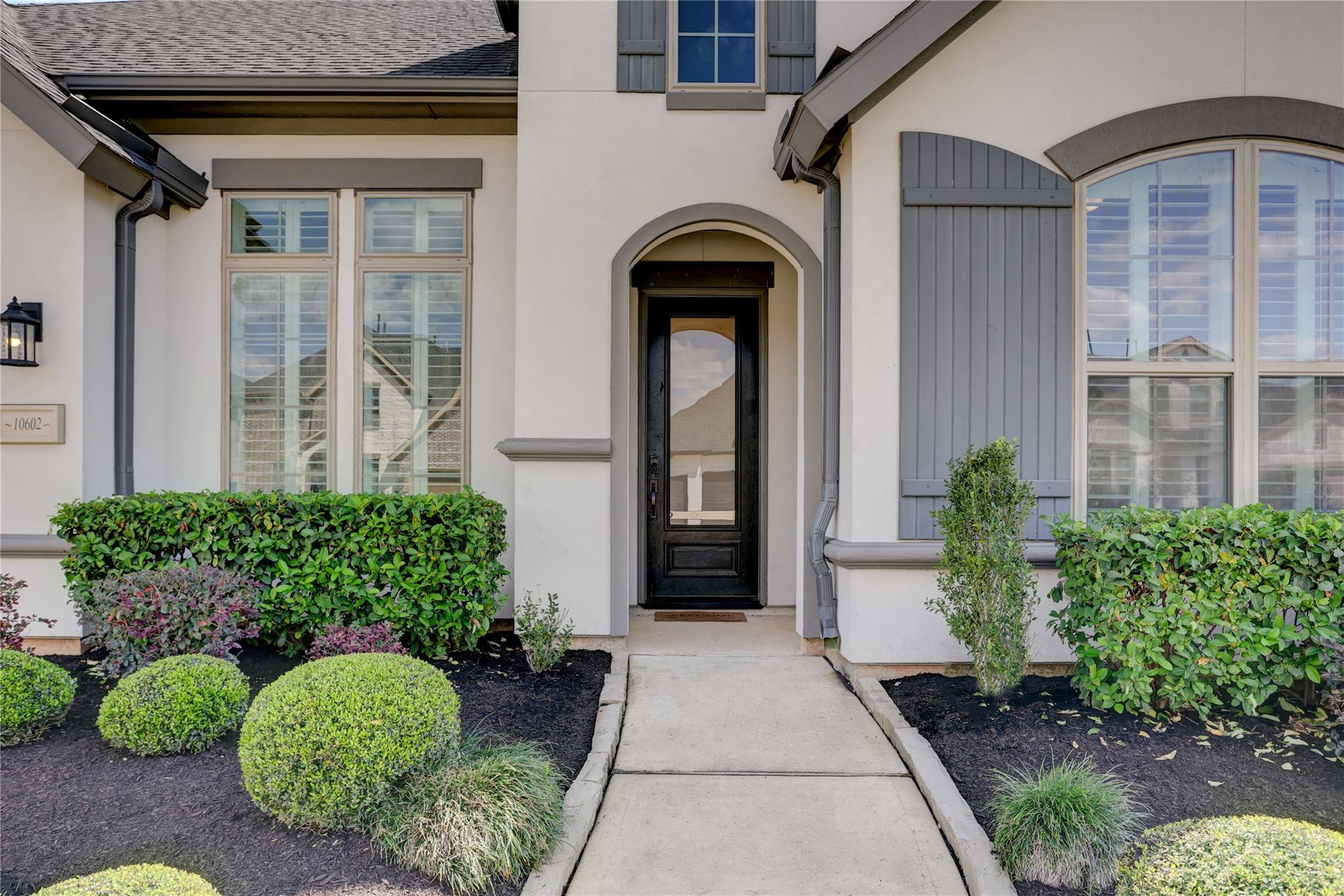 10602 Harvest Oak Court