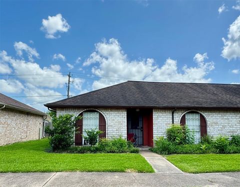 Photo of 7449 Cook Road, Houston, TX 77072 (MLS # 13611934)