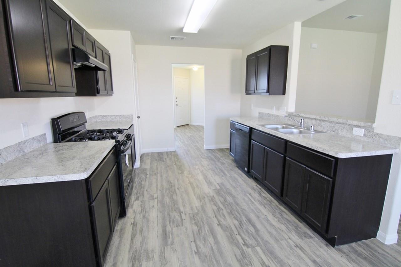 11 Leisure Shore Court