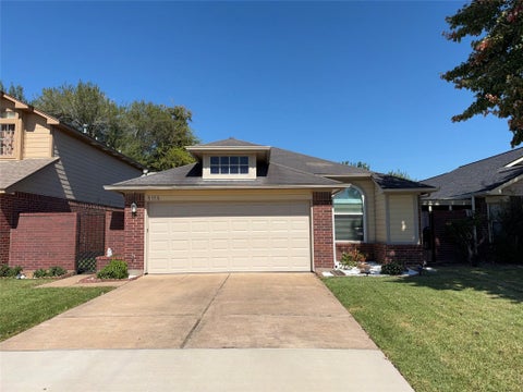 Photo of 8118 Catalpa Street, Texas City, TX 77591 (MLS # 62541668)