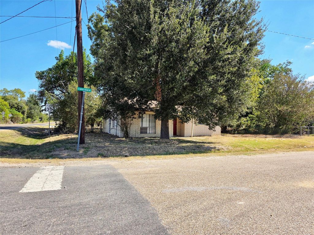 Photo of 111 S Harvey House Road, Somerville, TX 77879 (MLS # 6969681)
