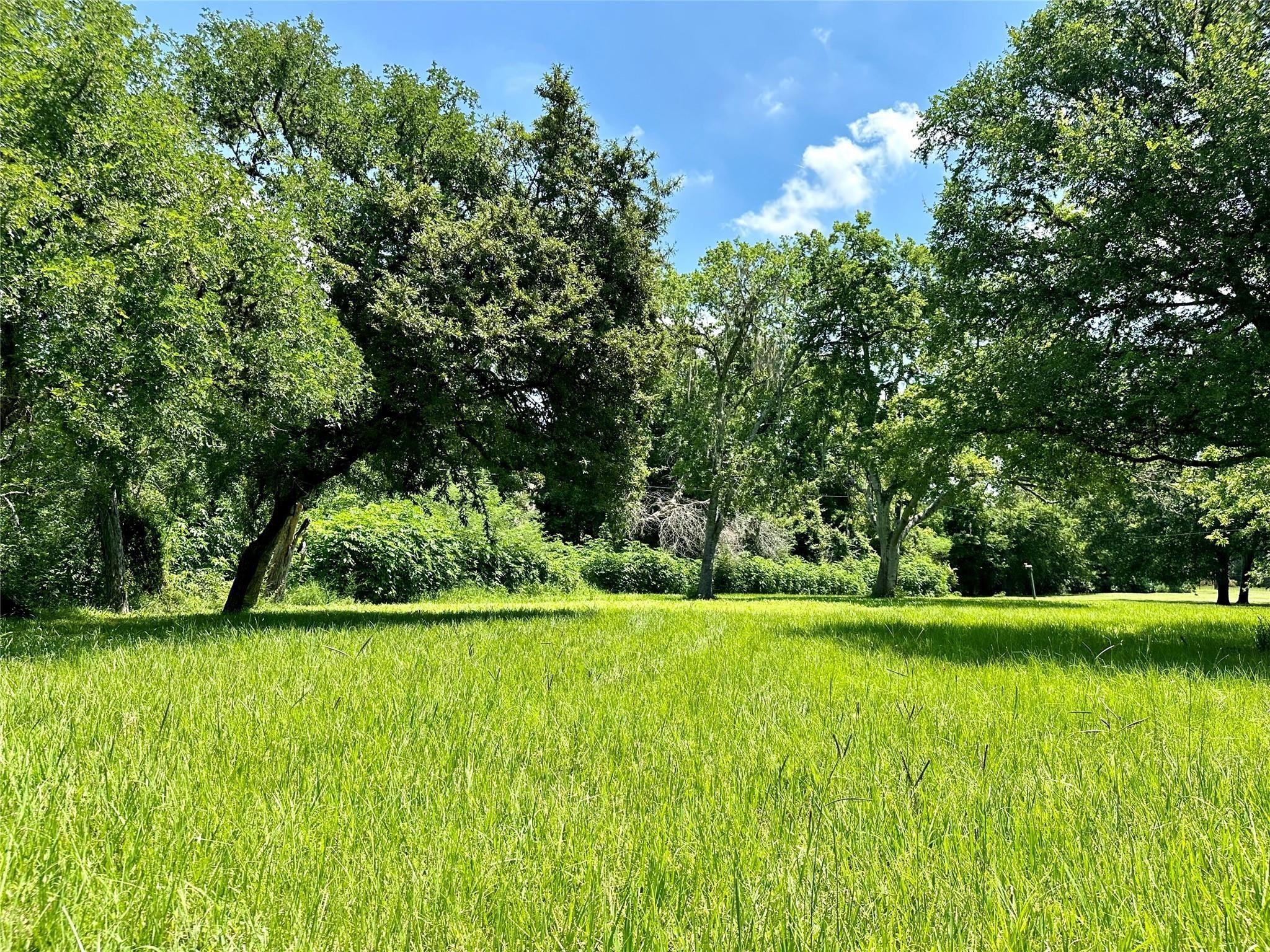 1911 Huntington Lane