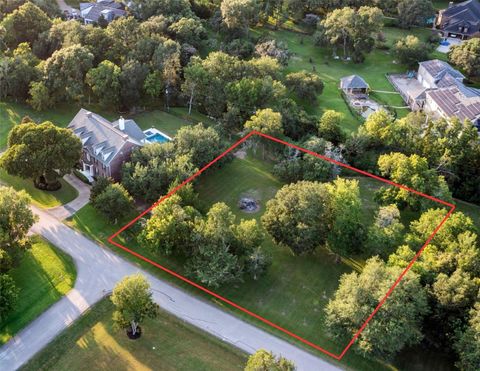 1911 Huntington Lane Richmond TX 77406