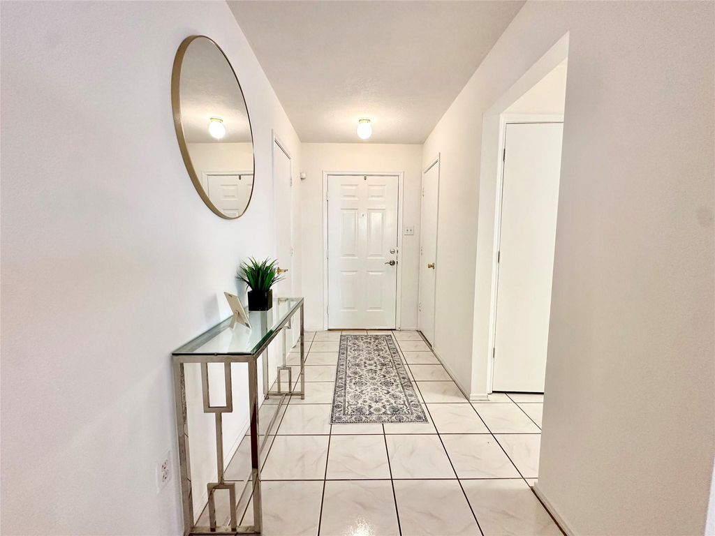 Photo of 8223 Golf Green Circle, Houston, TX 77036 (MLS # 32775444)