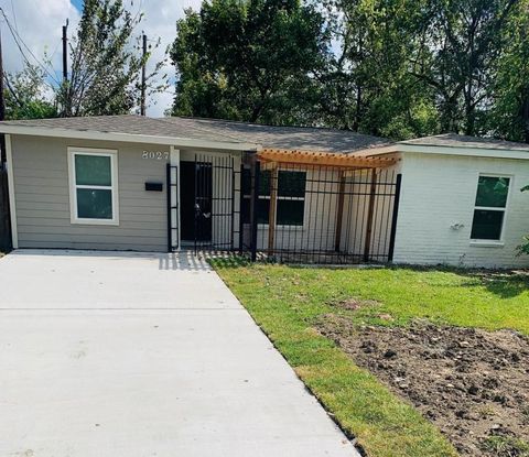 8027 Herschelwood Street Houston TX 77033