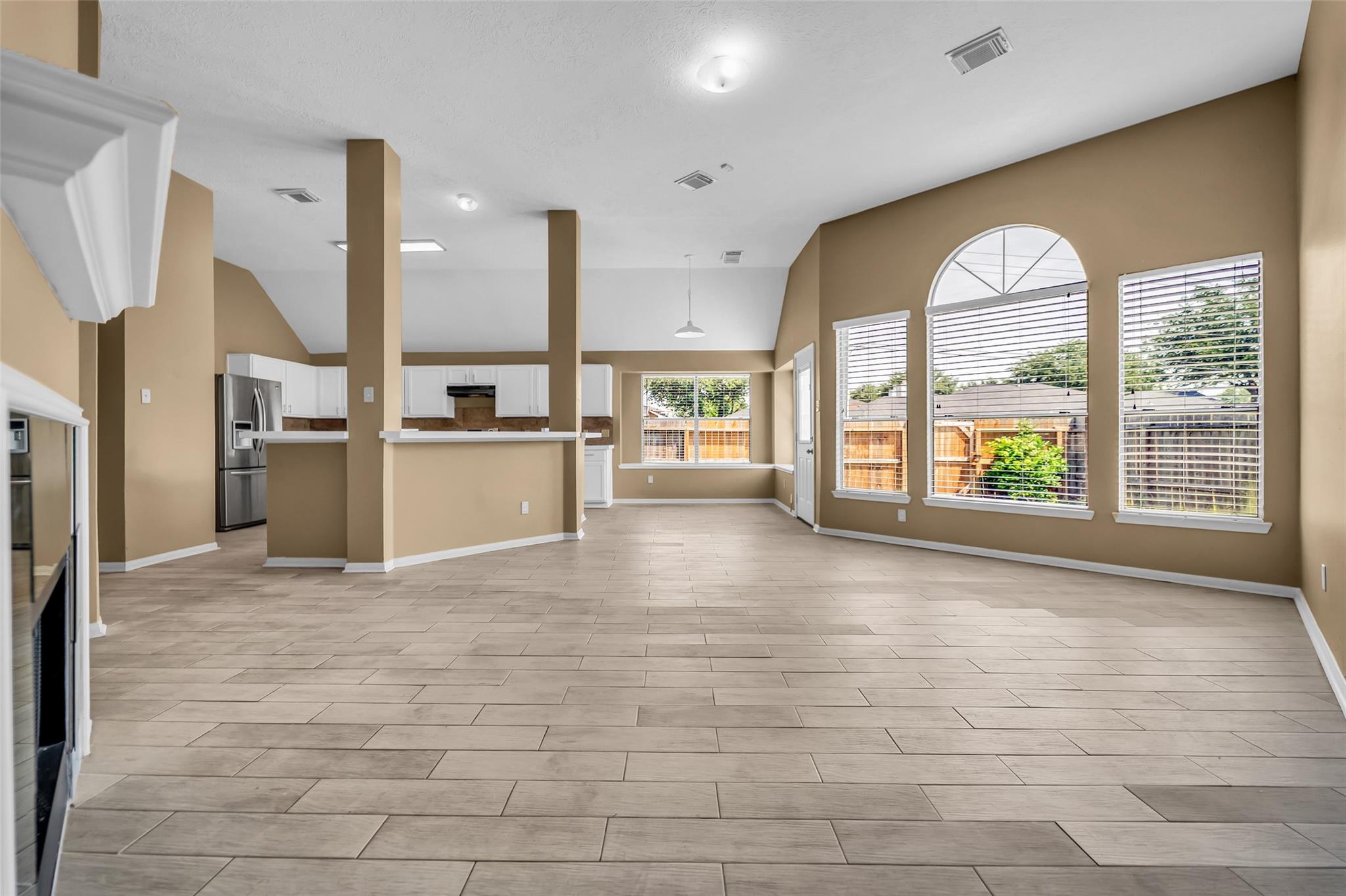 1046 Willersley Lane