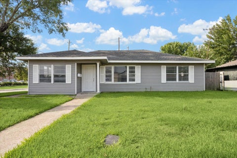 Photo of 2101 Norman Street, Pasadena, TX 77506 (MLS # 89711070)