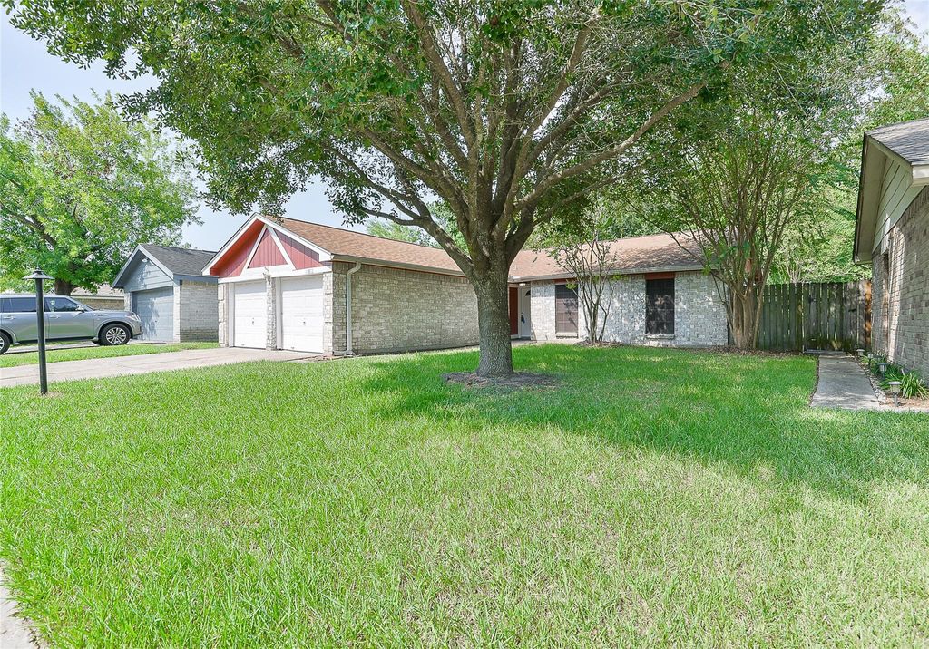 Photo of 19823 Burle Oak Drive, Humble, TX 77346 (MLS # 94460869)