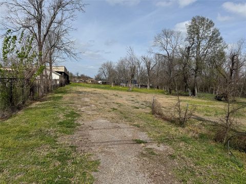 Photo of 2523 Lone Oak Road, Houston, TX 77093 (MLS # 84931007)