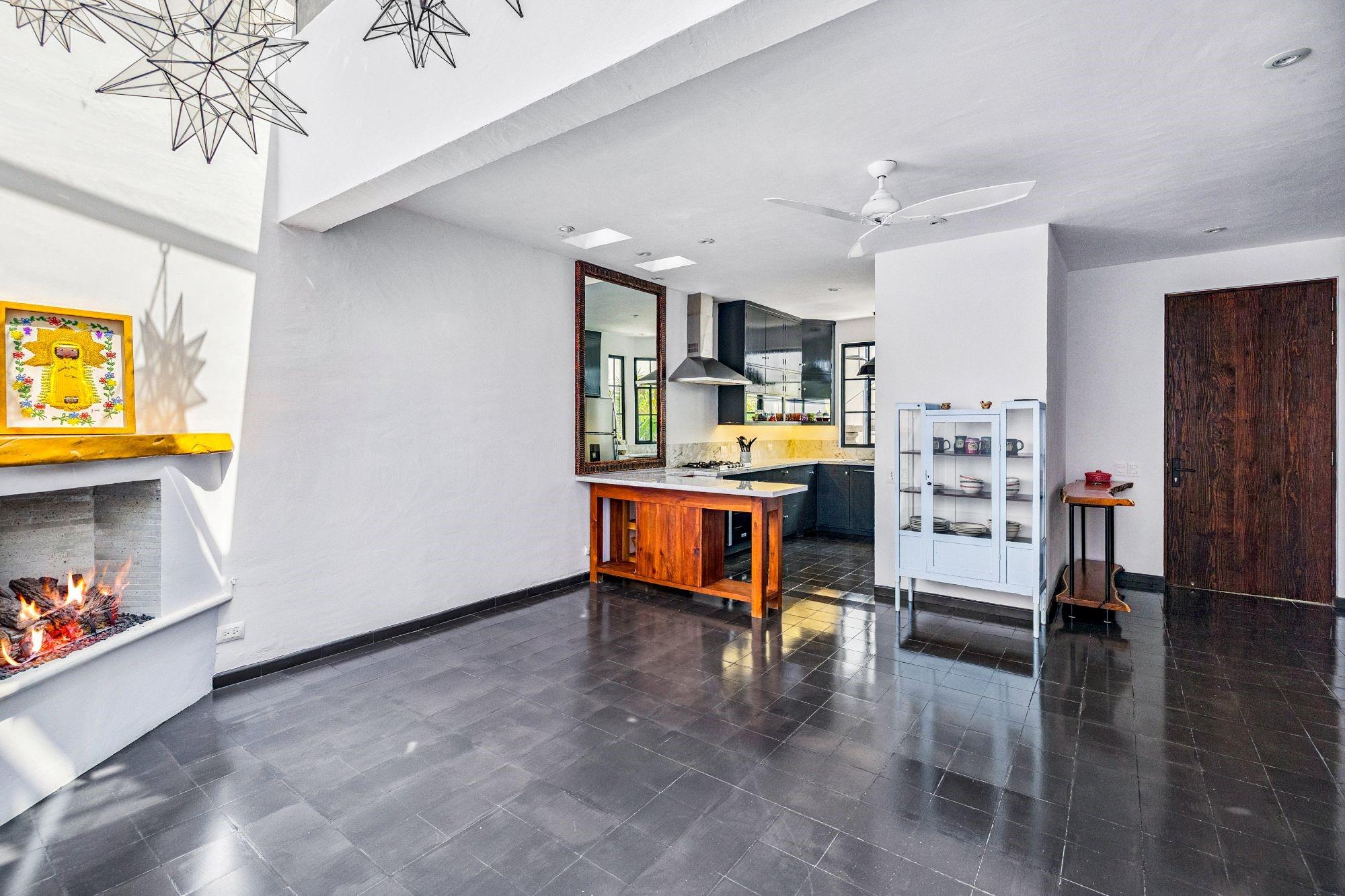 Mexico, 3 Bedrooms Bedrooms, ,4 BathroomsBathrooms,Residential,Active,220330