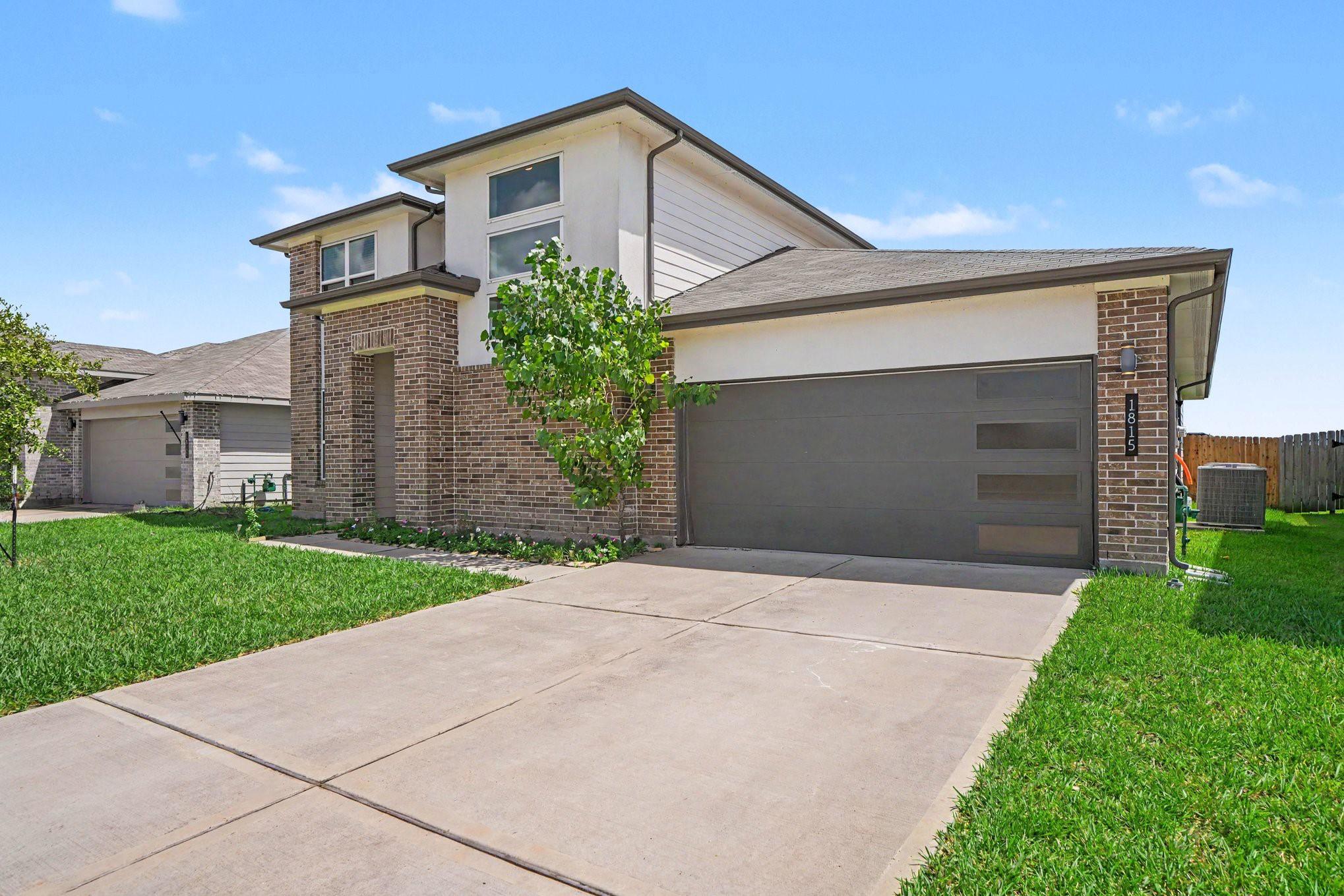1815 Sandy Trail Lane