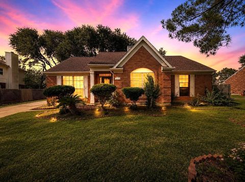 Homes For Sale - 15118 Stoneyview Drive<br/> Fort Bend County, Houston, TX 77083