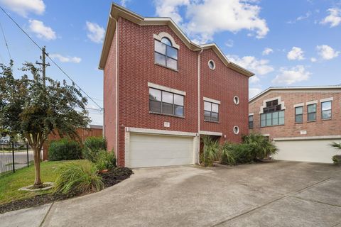 Photo of 3724 Omeara Drive, Houston, TX 77025 (MLS # 50714588)