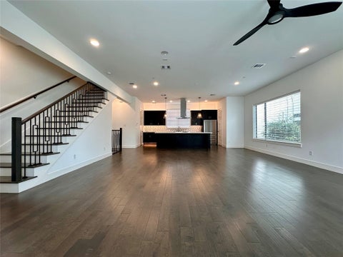 Townhouse For Rent - 5707 Maxie Street<br/> Houston, TX 77007