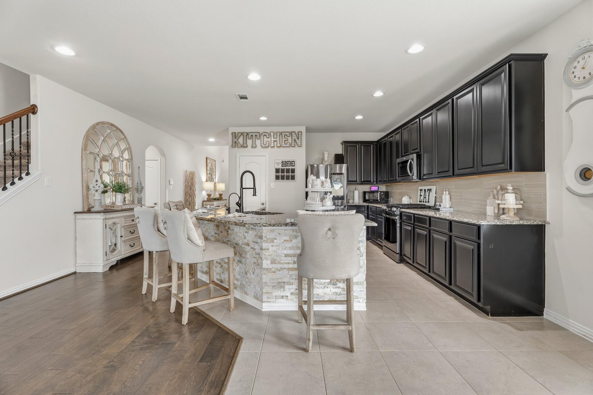 2710 Park Crossing