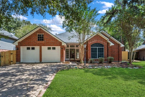 Homes For Sale - 5426 Fern Park Drive<br/> Kingwood, TX 77339