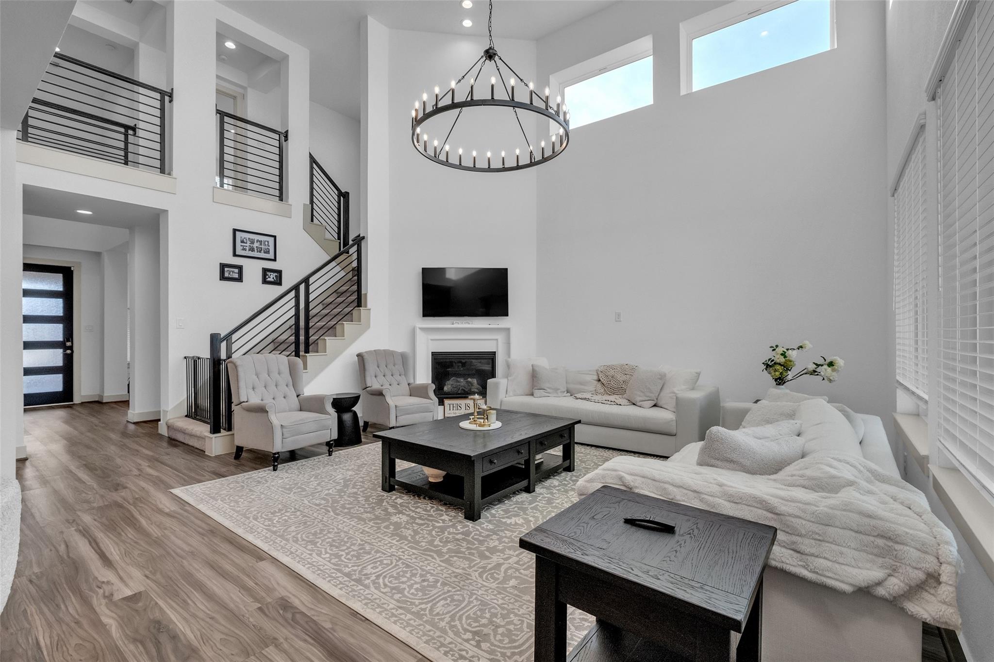 28306 Hannahs Harbor Lane