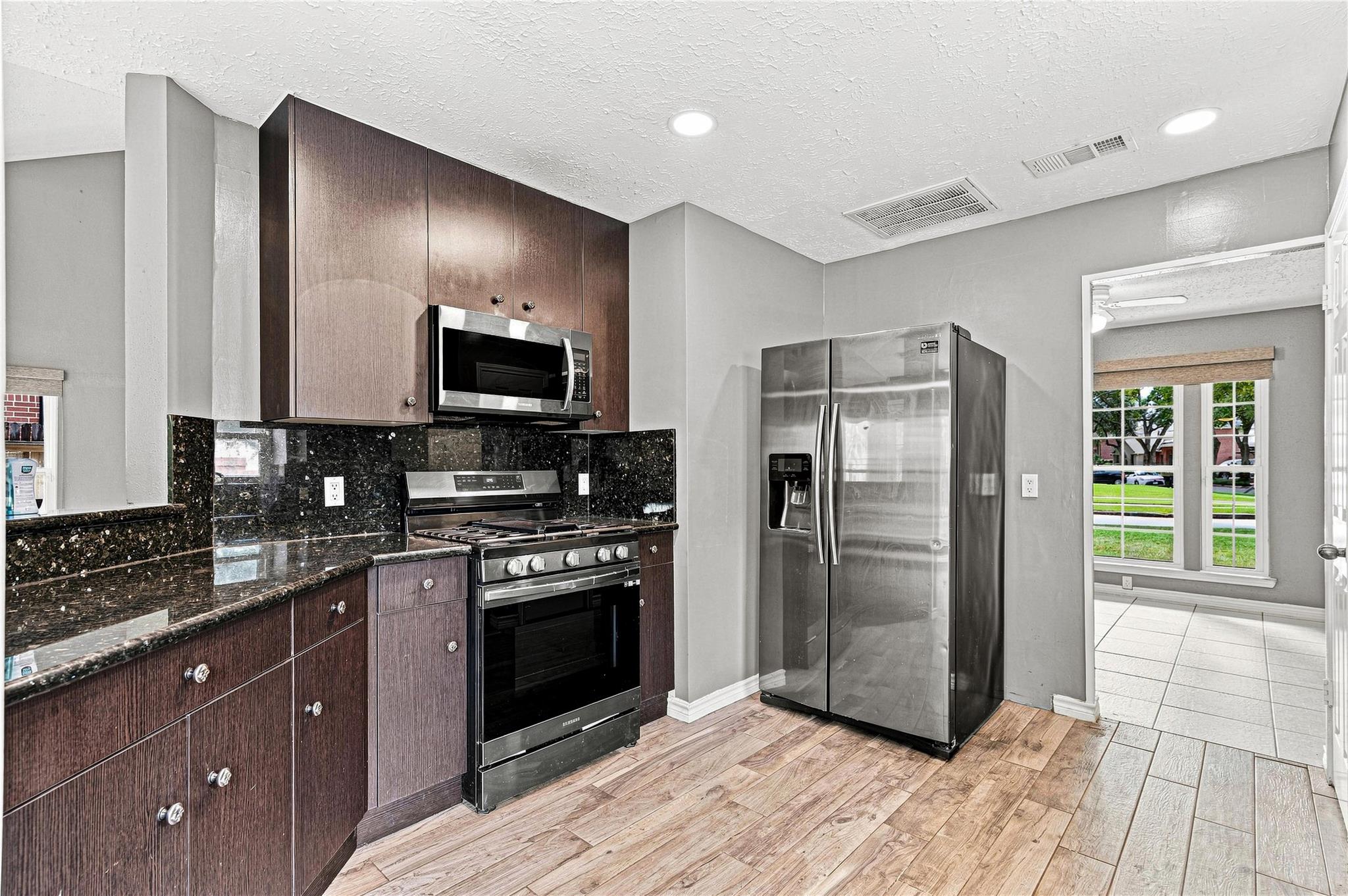 2122 Courtshire Lane