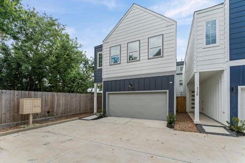 Tiny photo for 412 Neyland Street #D, Houston, TX 77022 (MLS # 60997122)