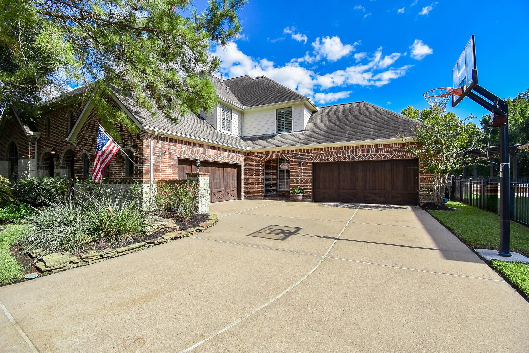 8615 Chickasaw Plum Way