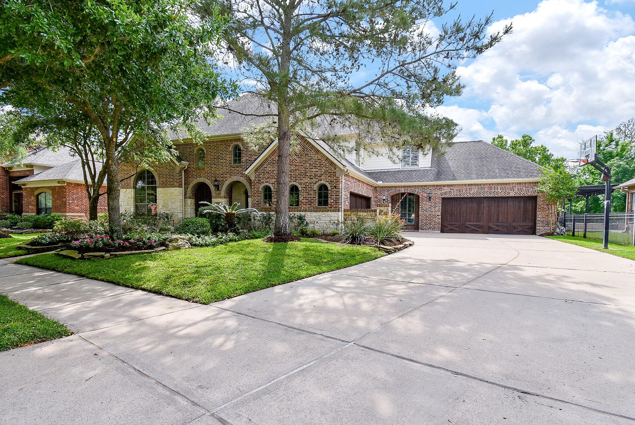 8615 Chickasaw Plum Way