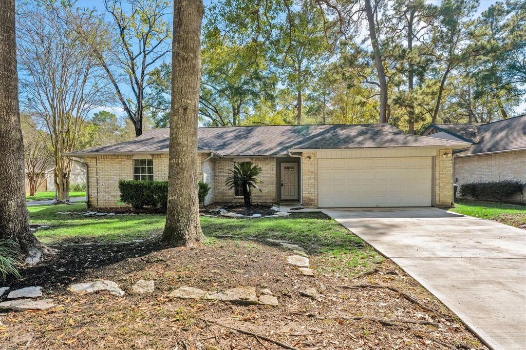 Photo of 3738 Clear Falls Drive, Houston, TX 77339 (MLS # 17663212)