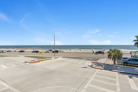 Photo of 3102 Avenue S, Galveston, TX 77550 (MLS # 49487525)