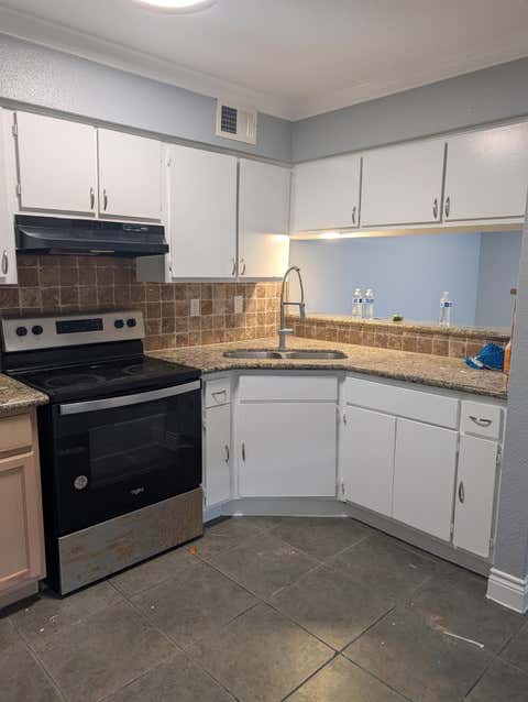 Photo of 9000 Bissonnet Street #7, Houston, TX 77074 (MLS # 6308346)