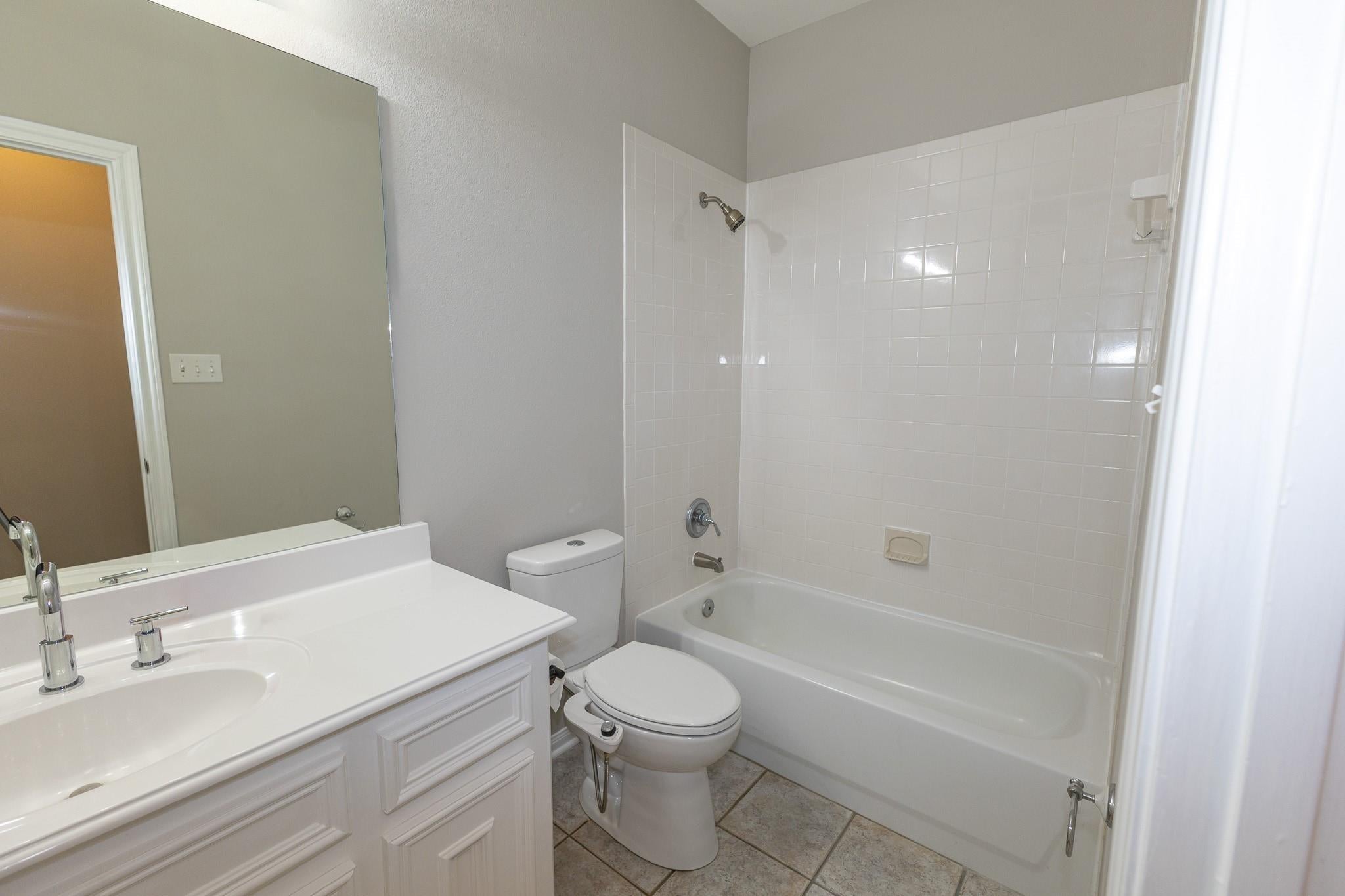 3302 Royal Oaks Drive