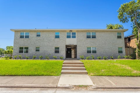 Photo of 3601 Murworth Drive #1, Houston, TX 77025 (MLS # 10939310)