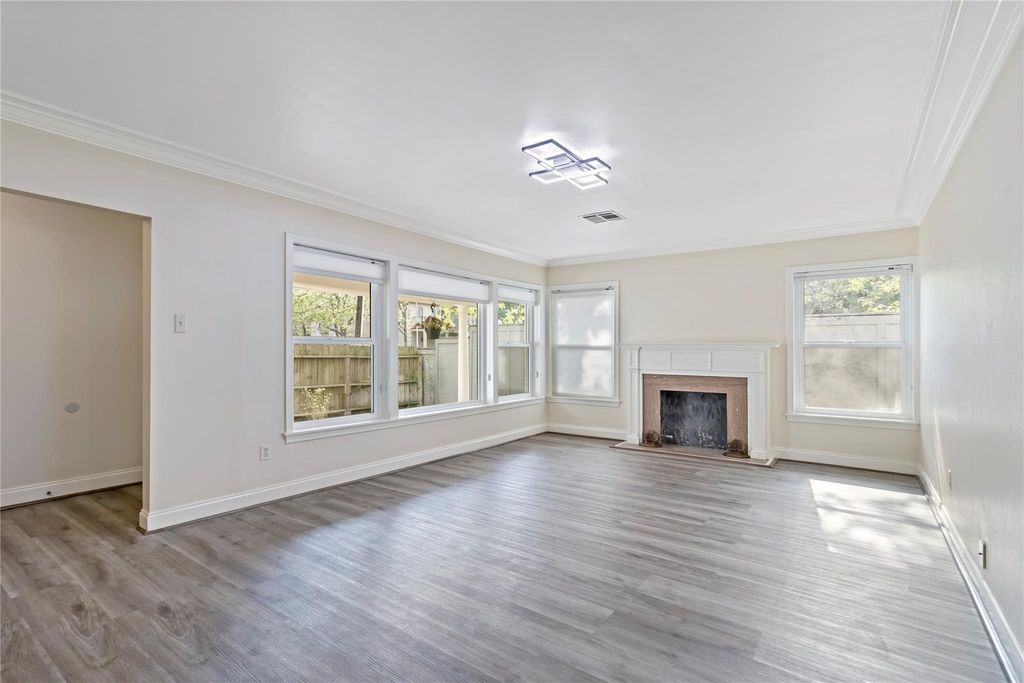 Photo of 2530 Wordsworth Street, Houston, TX 77030 (MLS # 29297063)