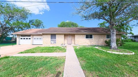 Photo of 1402 Herder Avenue, Schulenburg, TX 78956 (MLS # 65886902)