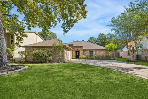 Photo of 15330 Glenwood Park Drive, Houston, TX 77095 (MLS # 89621448)