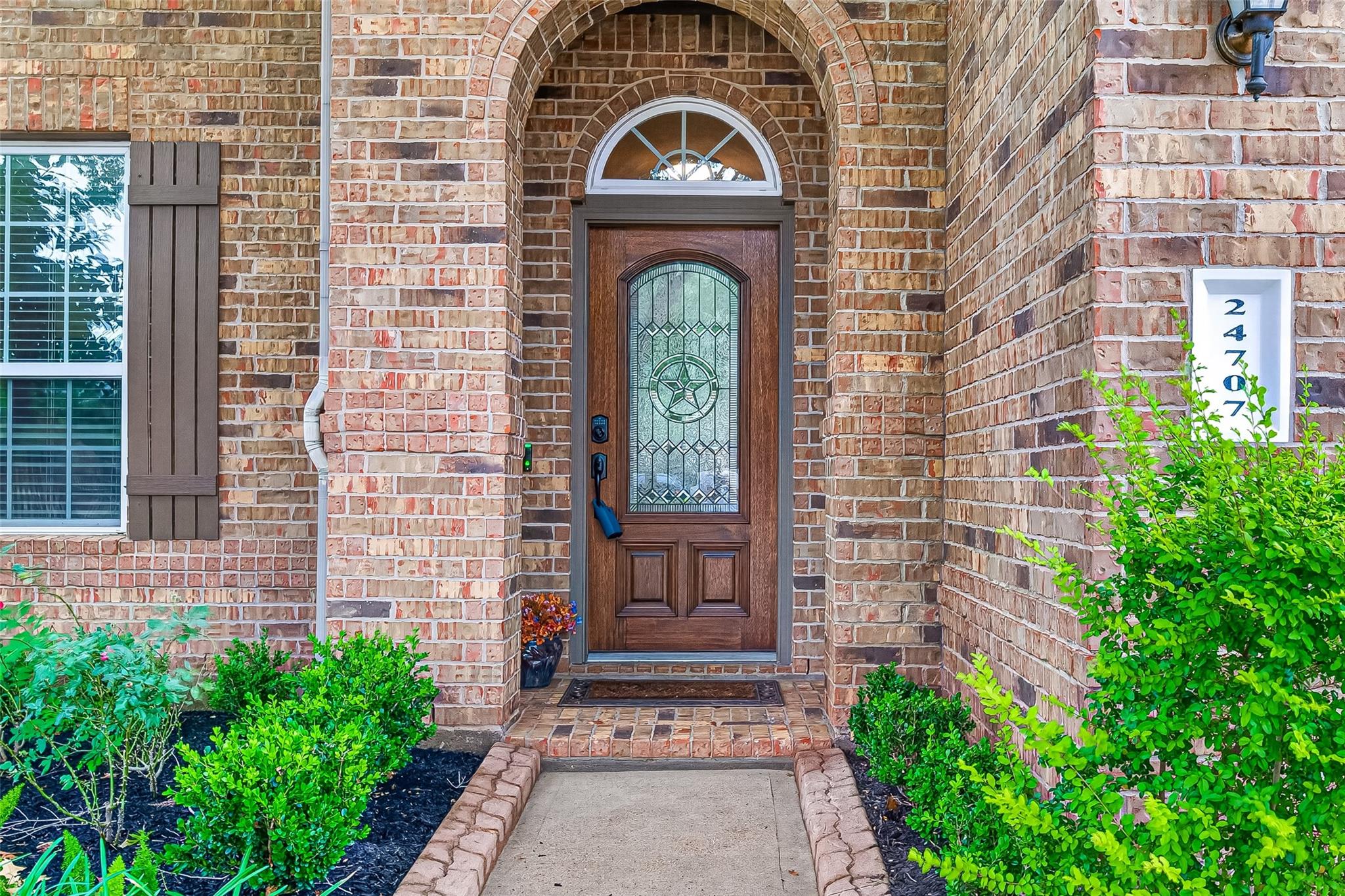 24707 Crystal Leaf Lane