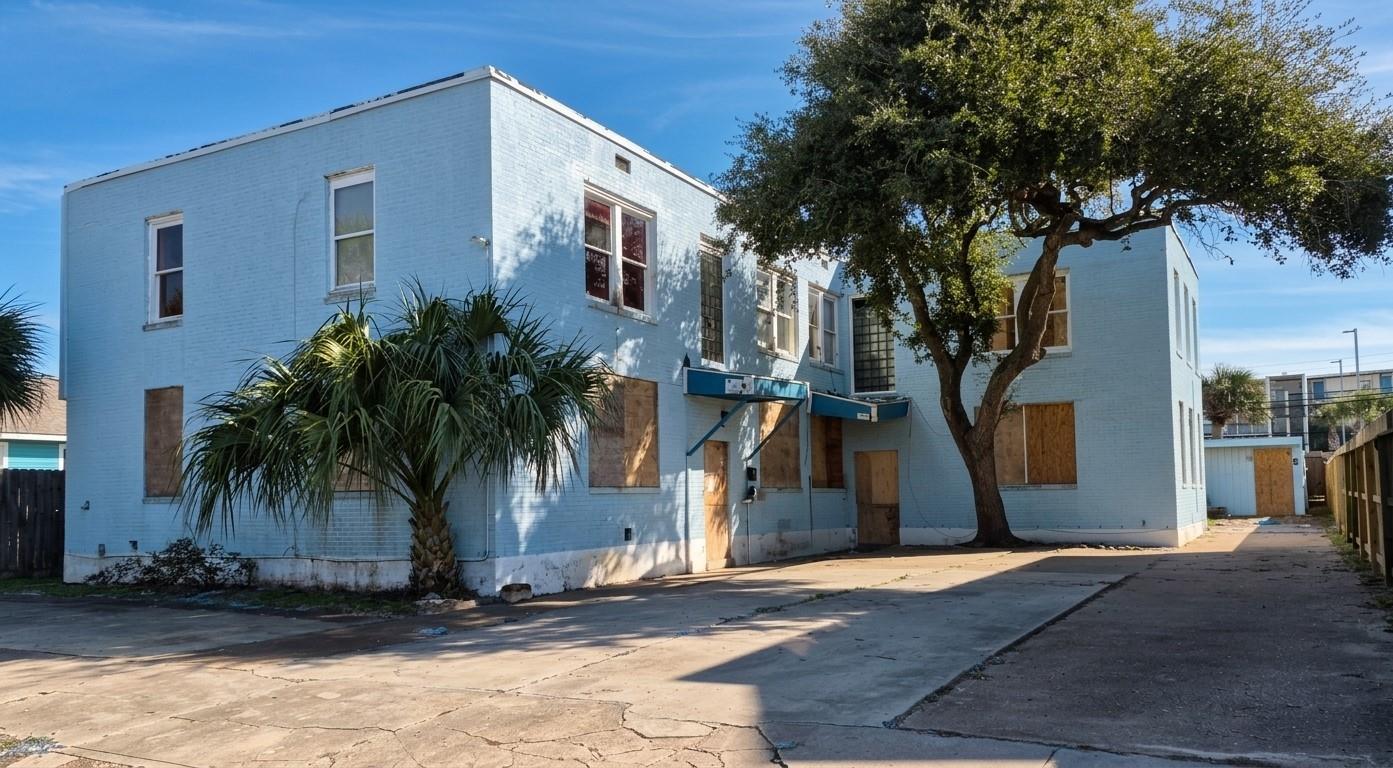 3609 Avenue S 1/2