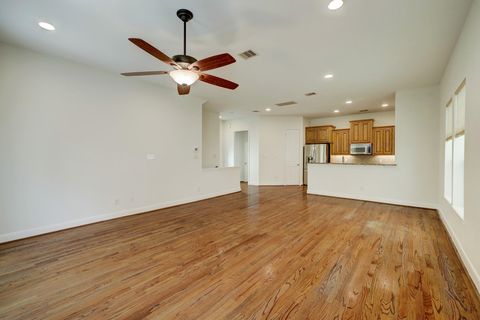 Tiny photo for 5322 Nett Street #C, Houston, TX 77007 (MLS # 14927287)