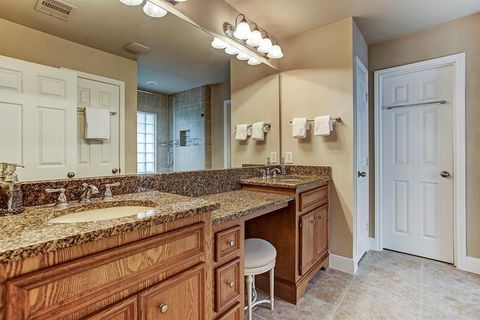 Tiny photo for 5322 Nett Street #C, Houston, TX 77007 (MLS # 14927287)