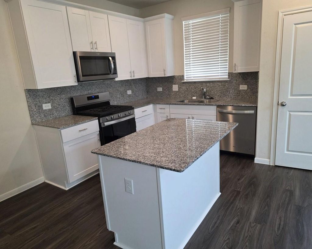 Photo of 305 Lippizan Drive, Alvin, TX 77511 (MLS # 7223841)