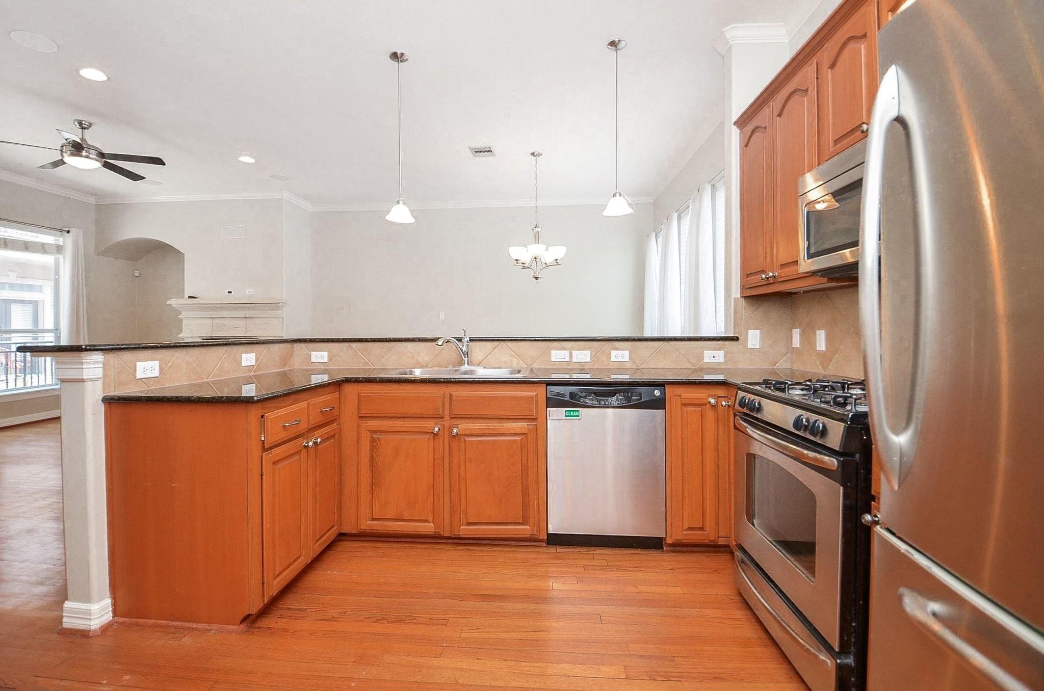 1148 W 25th Street G