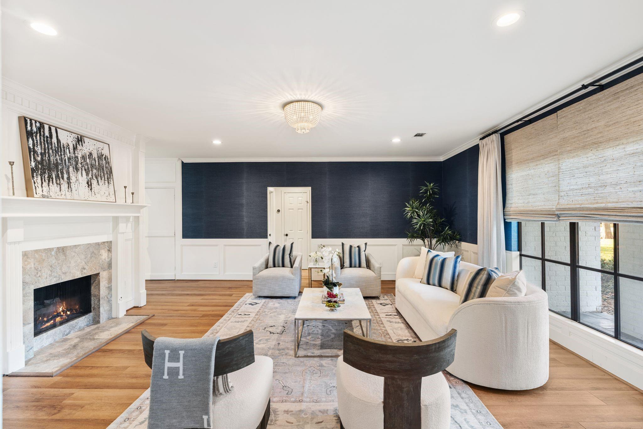 3113 N Saddlebrook Lane