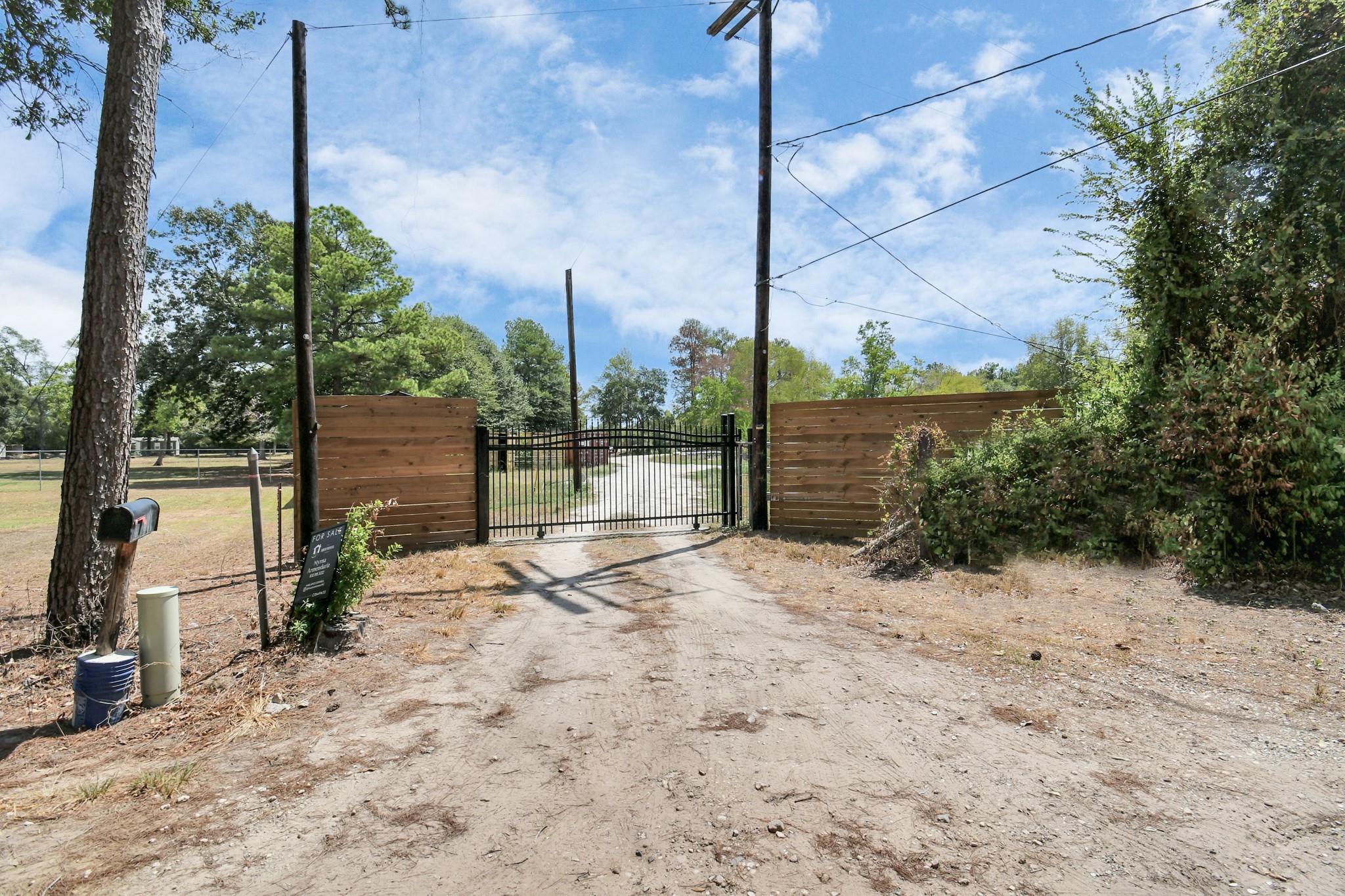 18380 Blackberry Road