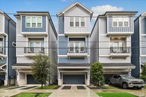 Photo of 1222 W 21st Street, Houston, TX 77008 (MLS # 68081094)