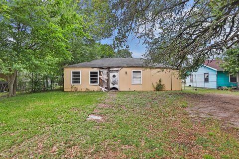 Photo of 1514 Cheston Drive, Houston, TX 77029 (MLS # 11337998)