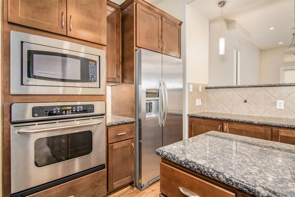 Photo of 5227 Lillian Street, Houston, TX 77007 (MLS # 90160601)