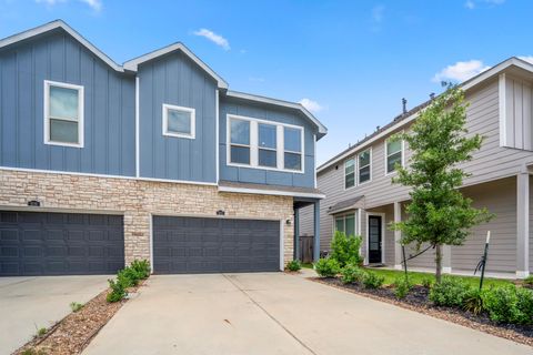 Photo of 613 Royal Arch Drive, Conroe, TX 77304 (MLS # 66577125)