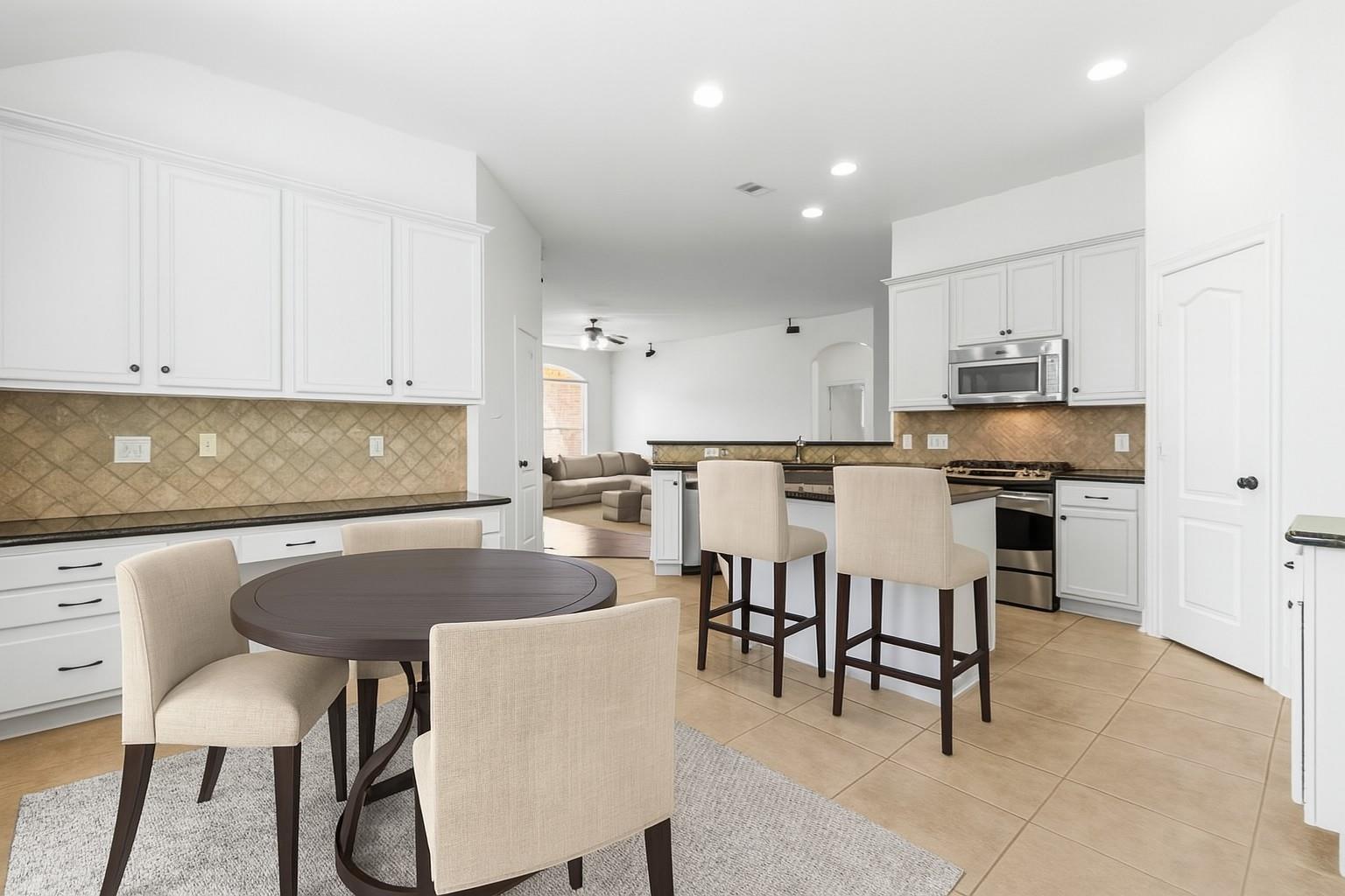 7 Fraiser Fir Place