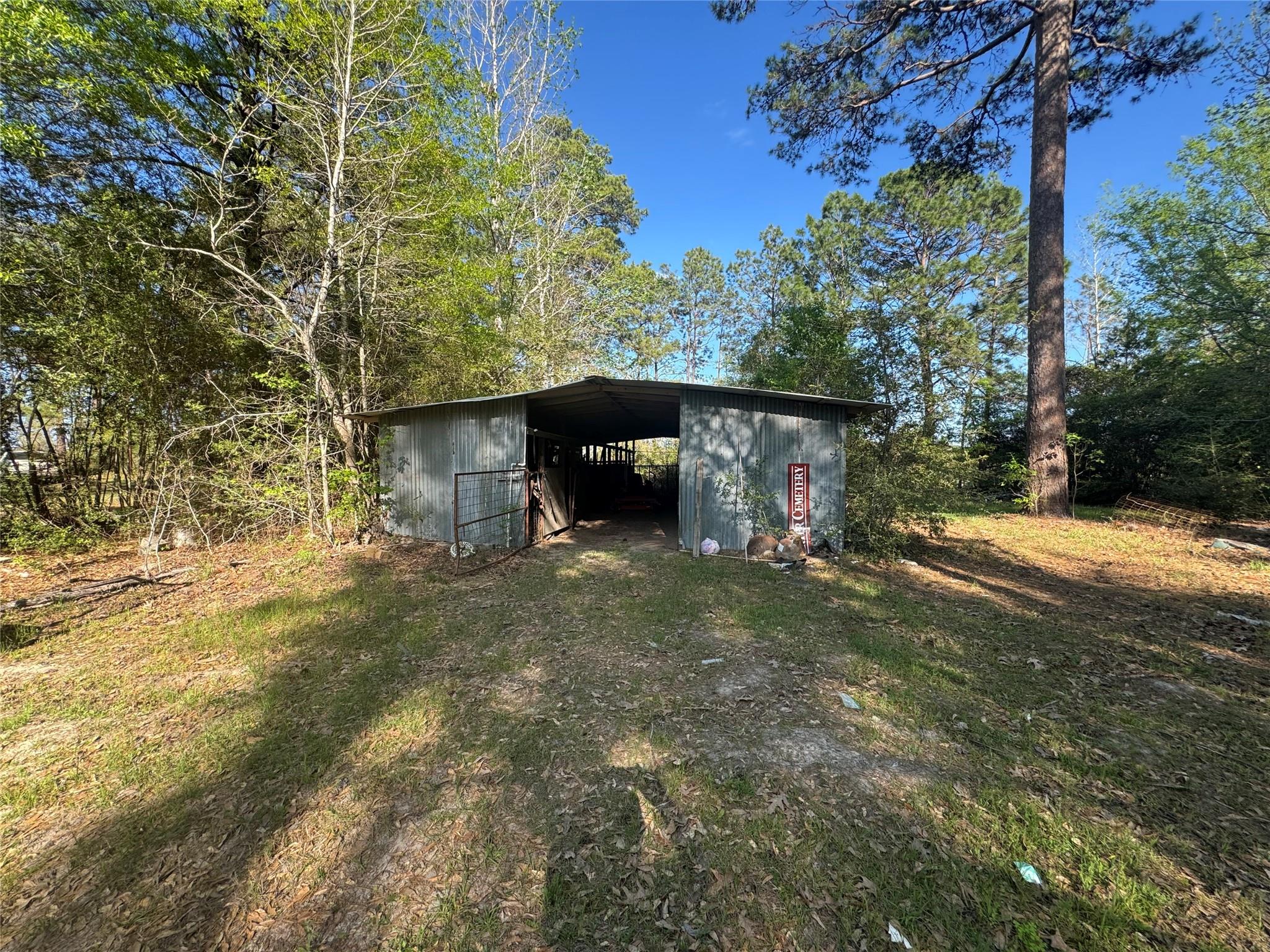 4696 County Road 3400